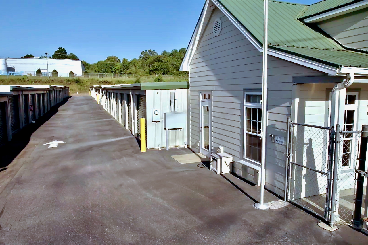 Secure self storage ModBox Storage East Flat Rock NC facility